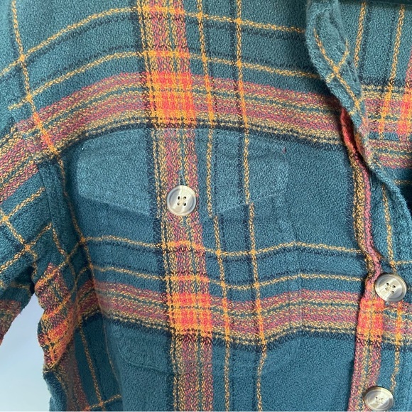 American Eagle Orange and Green Cropped Plaid Shirt - Picture 7 of 13